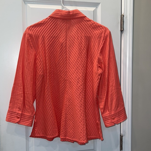 Cold water creek salmon colored blouse - Picture 4 of 4